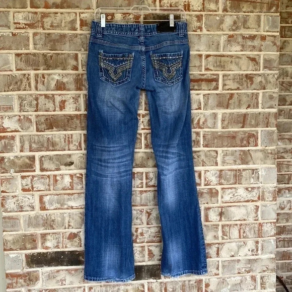 Rock and Roll Cowgirl Low Rise Blingy Bootcut Jeans - Picture 8 of 11